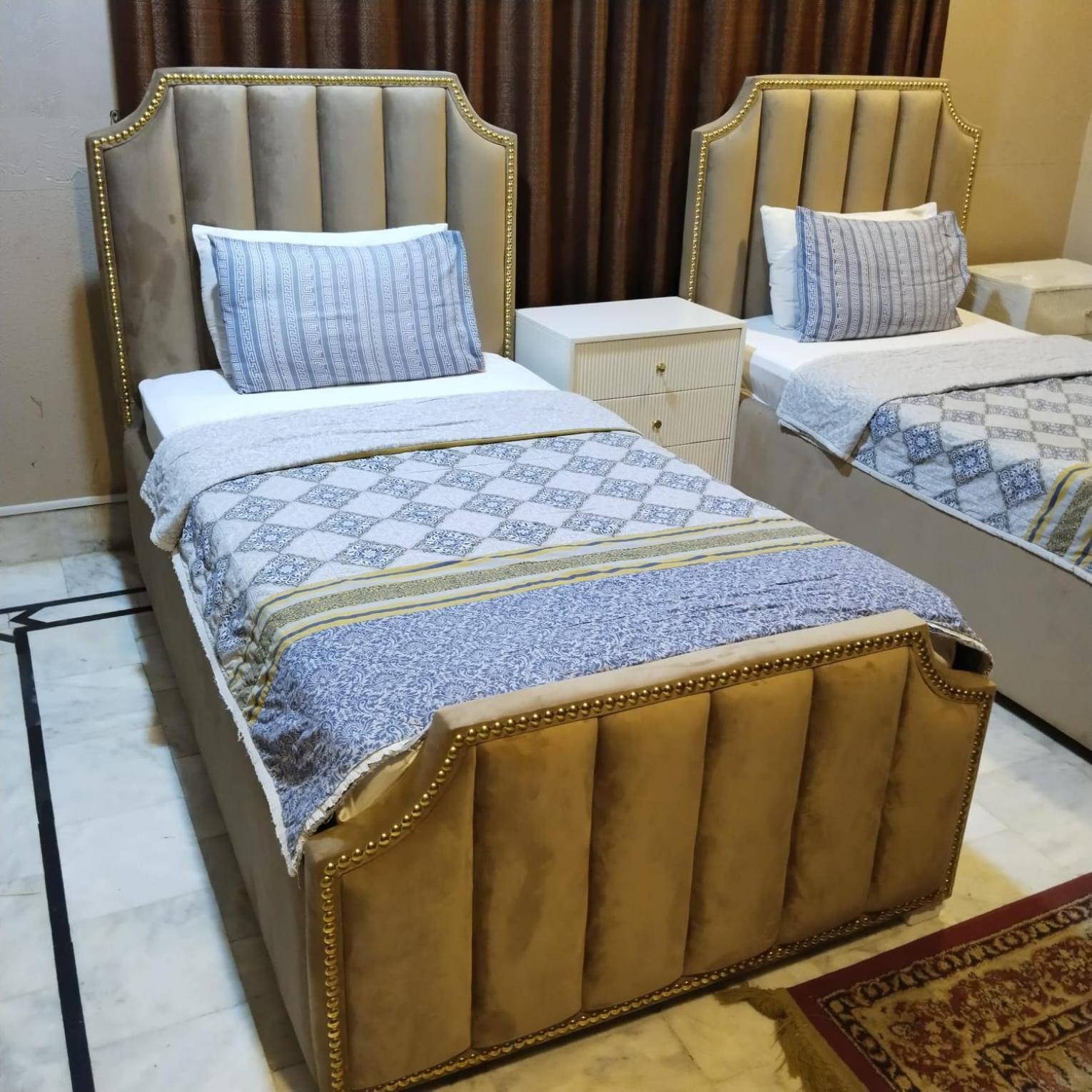 Hotel Clifton Inn Karacsi Kültér fotó