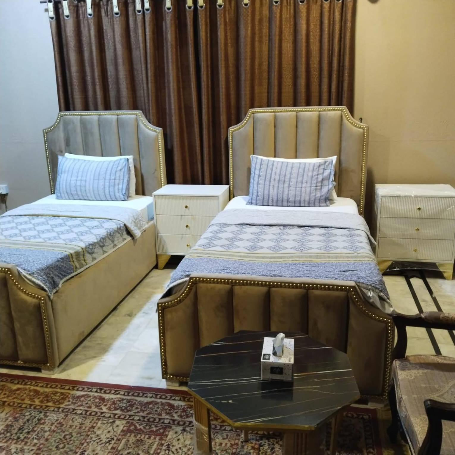 Hotel Clifton Inn Karacsi Kültér fotó